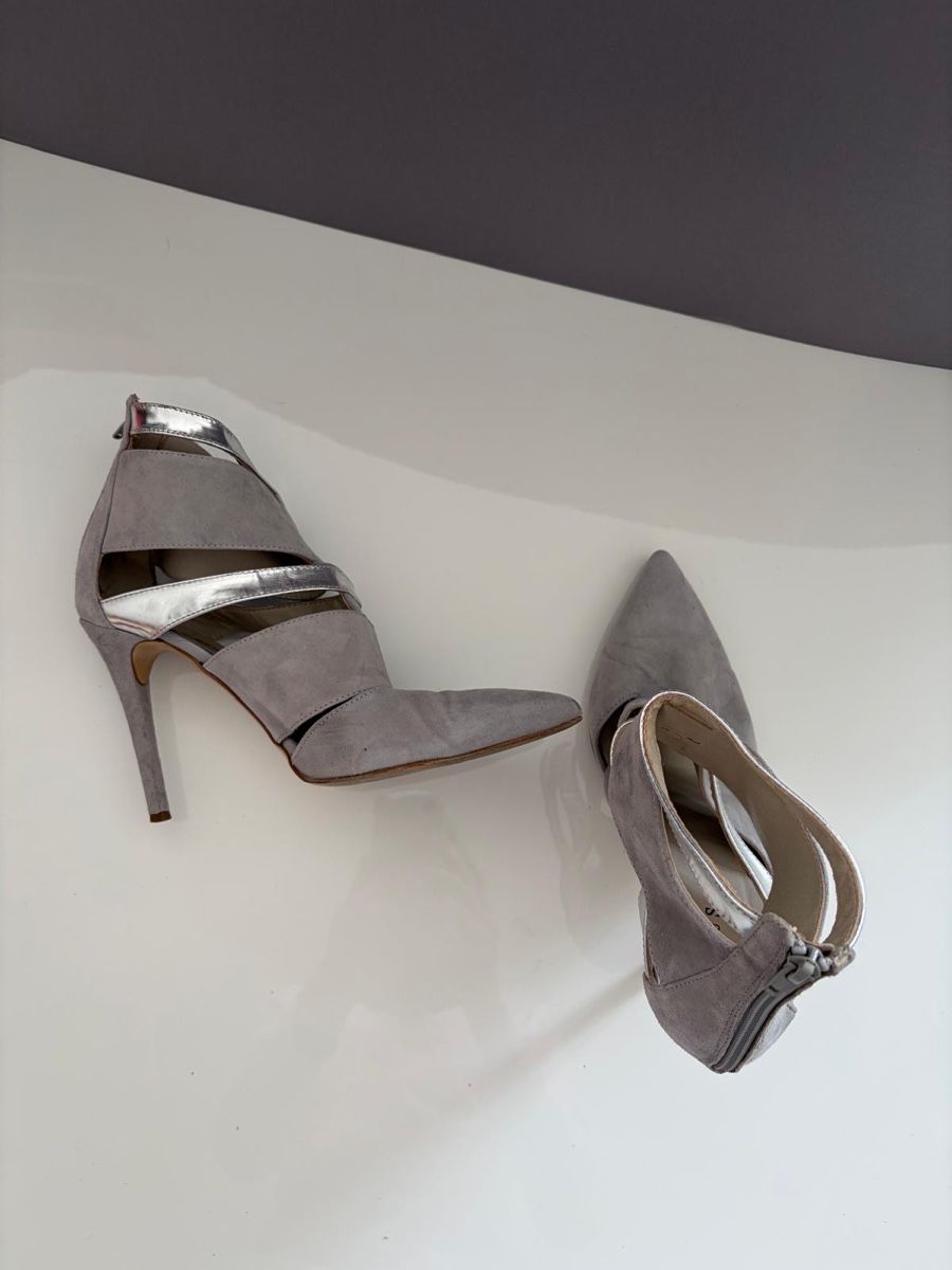 Scarpe da donna: MAI PIÙ SENZA Pumps hellgrau Gr. 40 – Nuovo (secondo la descrizione) da Zürich venduto da koc_6l5j 2