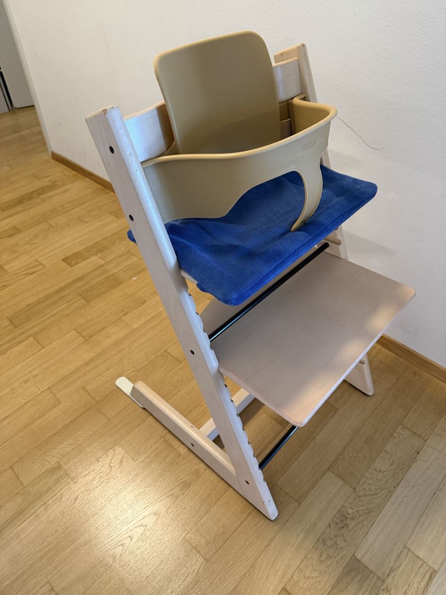 Stokke Chaises hautes: Stokke Tripp Trapp komplett  – D'occasion à Mönchaltorf par Julii92