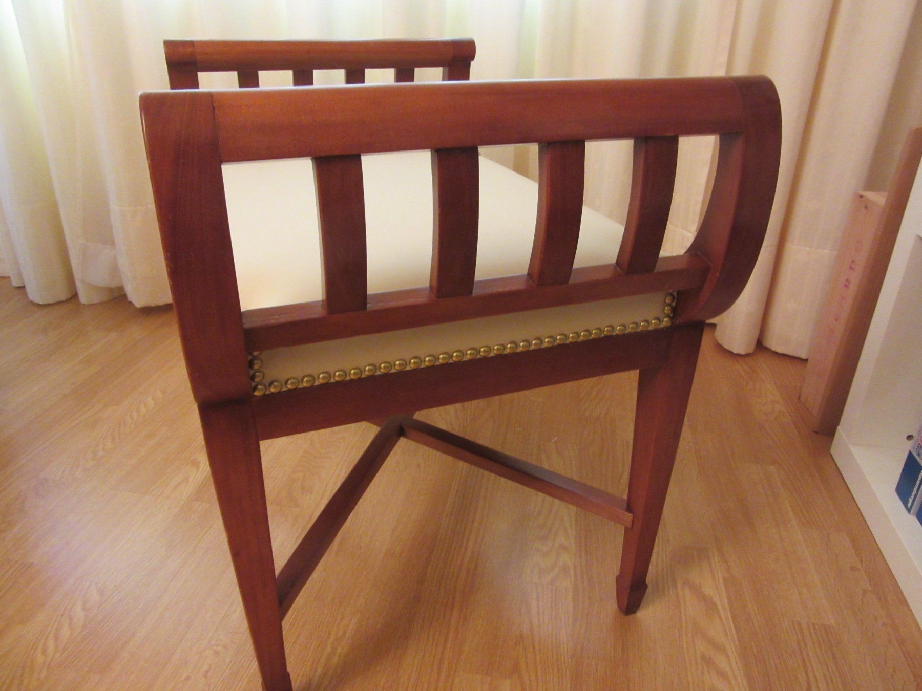 Sgabelli: Biedermeier Hocker – Usato da Meilen venduto da curly56 1