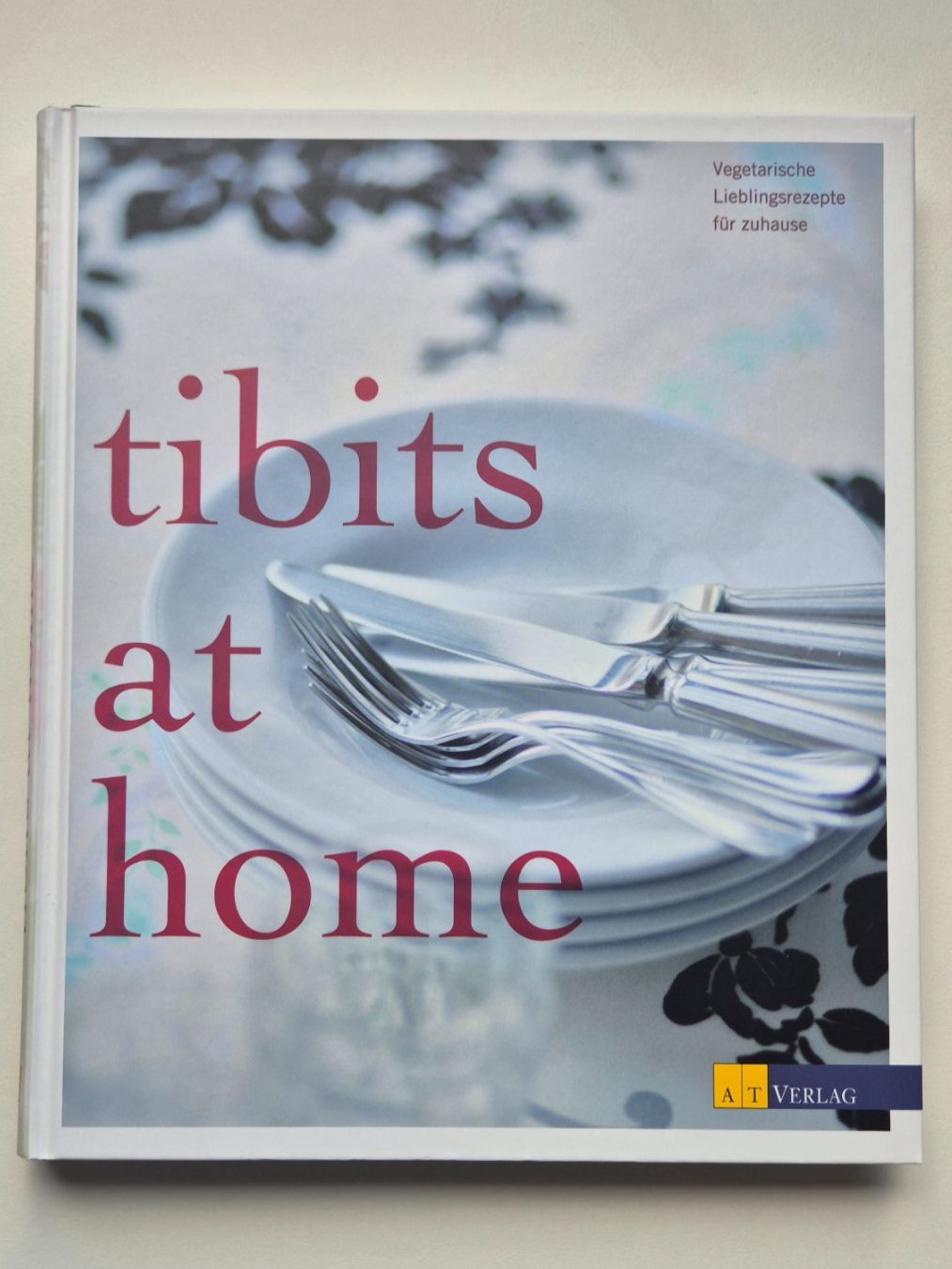 Bücher: tibits at home  🍽️   Kochbuch – Gebraucht aus Niederweningen von Obson