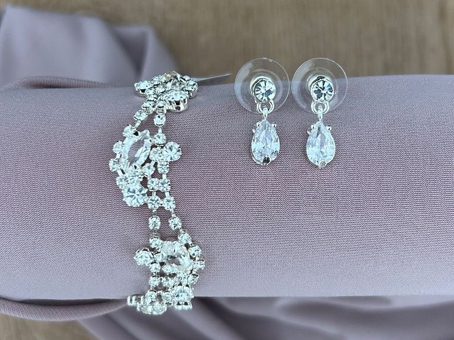 Altri gioielli: Schmuck-Set mit Zirkonia Nr. 35 – Nuovo (secondo la descrizione) da Rothenburg venduto da stacostaco