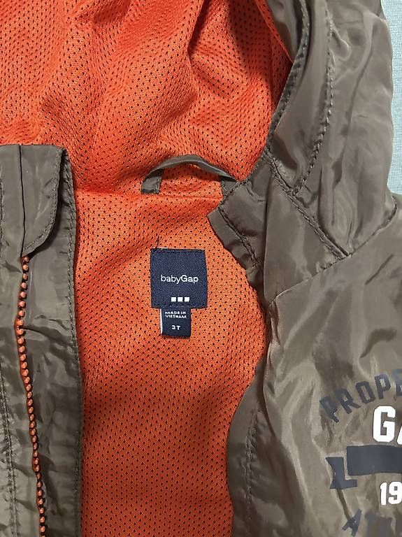 Giacche & Cappotti: BabyGap Windjacke Grösse 98 – Usato da Zürich venduto da Smesskammer 1