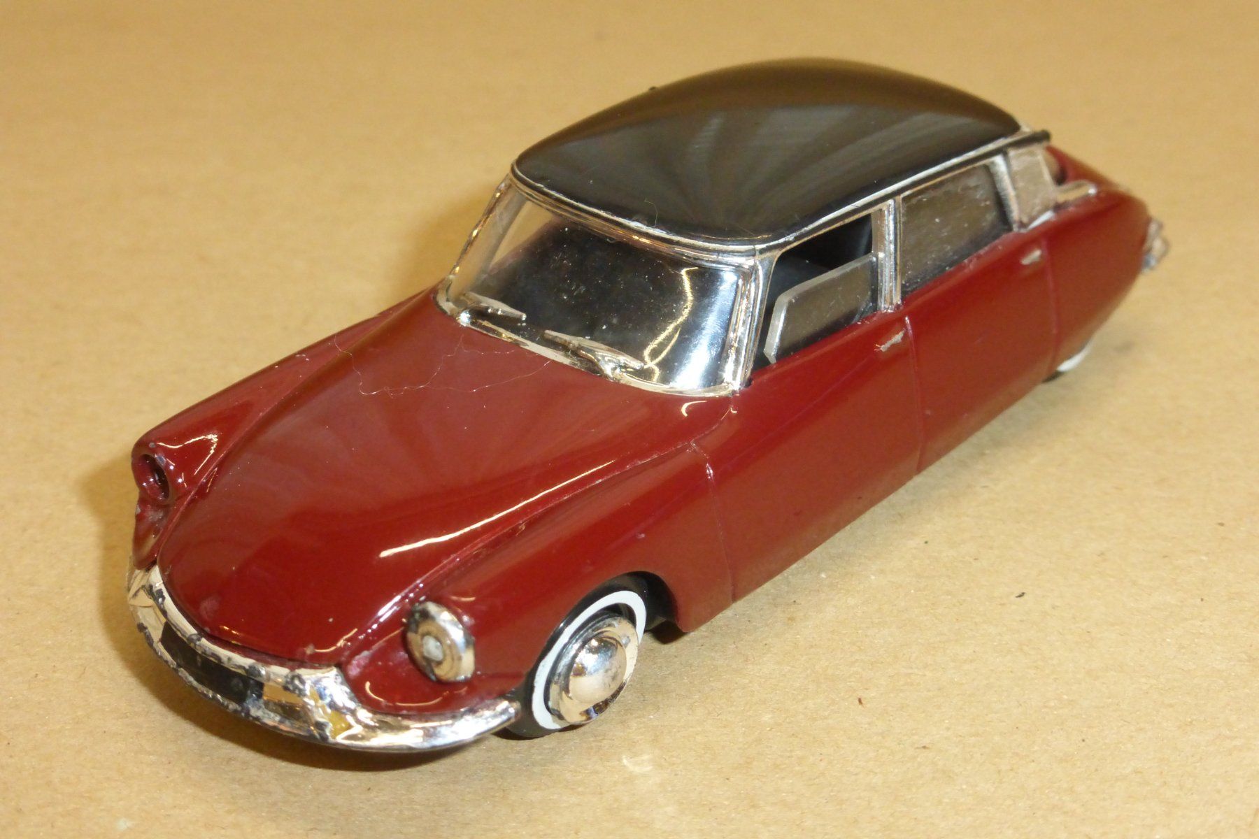 Solido Modellini d'auto: Citroen DS 19 1956 – Difettoso da Gempen venduto da Smokie72 1