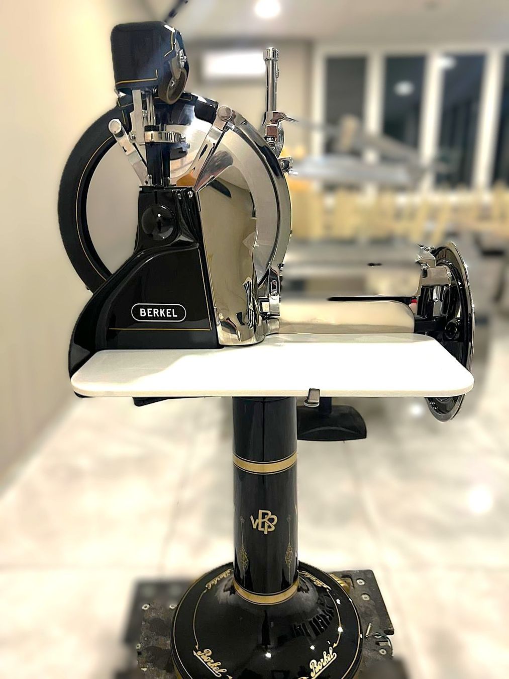 Berkel Elettrodomestici da cucina: Berkel Mod. 9 (1925) - Komplette Restaurierung – Nuovo (secondo la descrizione) da Biasca venduto da Nicolas.Ney 4
