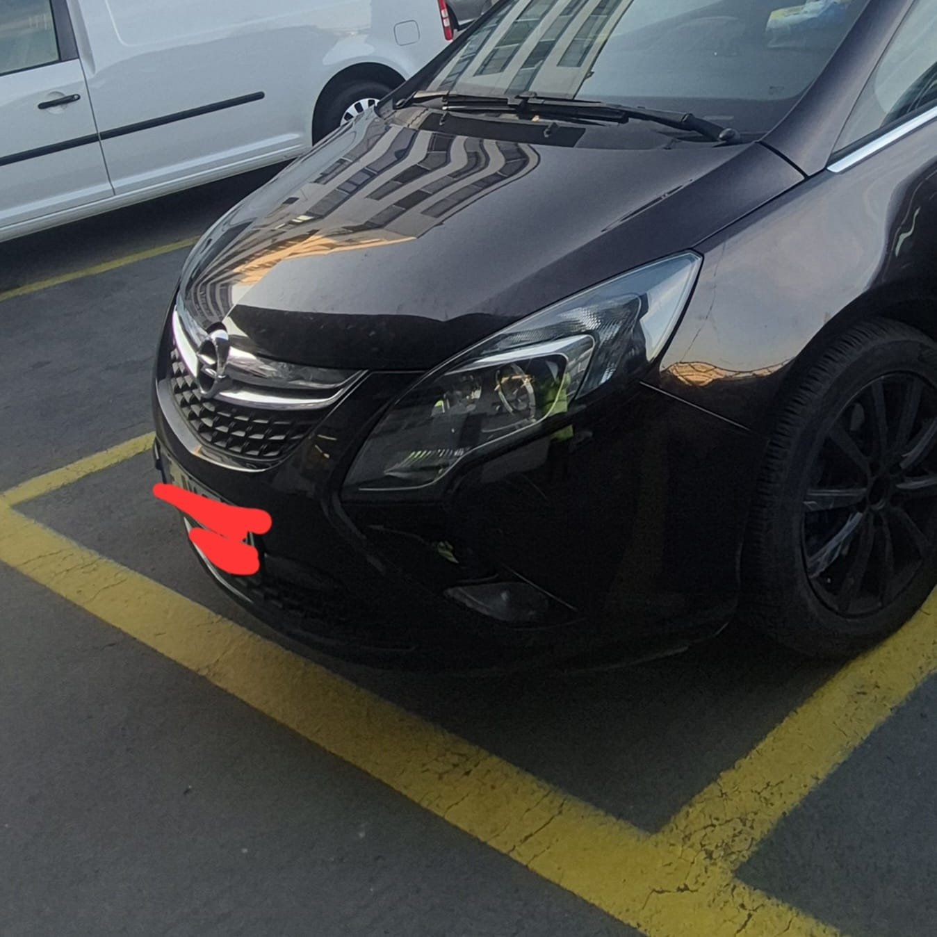 Opel Autos: opel zafira c tourer 2014 – Defekt aus Zürich von abr_l67x 2