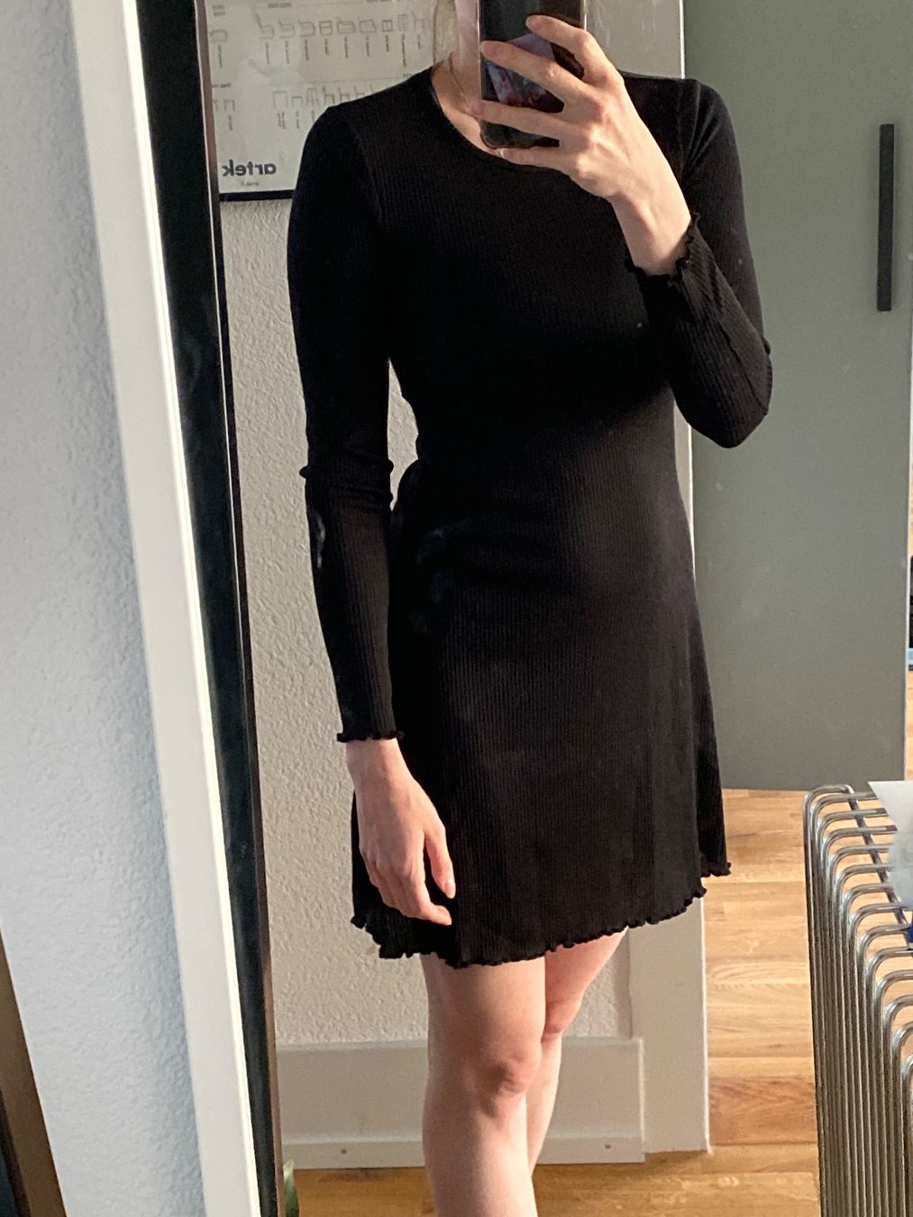 H&M Vestiti: Schwarzes geripptes Langarmkleid – Usato da Bern venduto da mue_yhz5