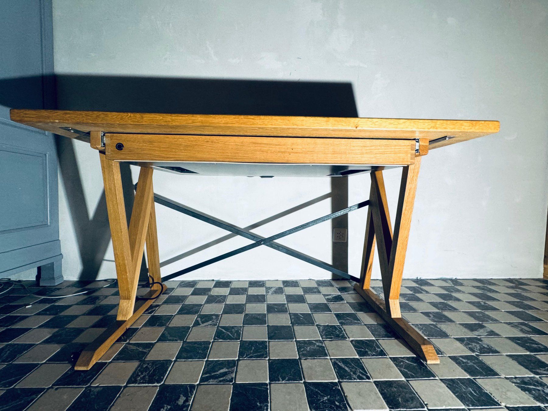 PC: Designer Schreibtisch Eiche massiv mit Glasplatte – Usato da Felsberg venduto da HWSDesign 1