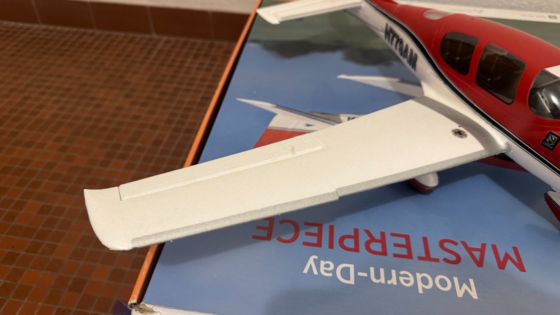 E-Flite Modellismo RC: UMX Cirrus SR22T – Usato da St-Sulpice VD venduto da babou79 7