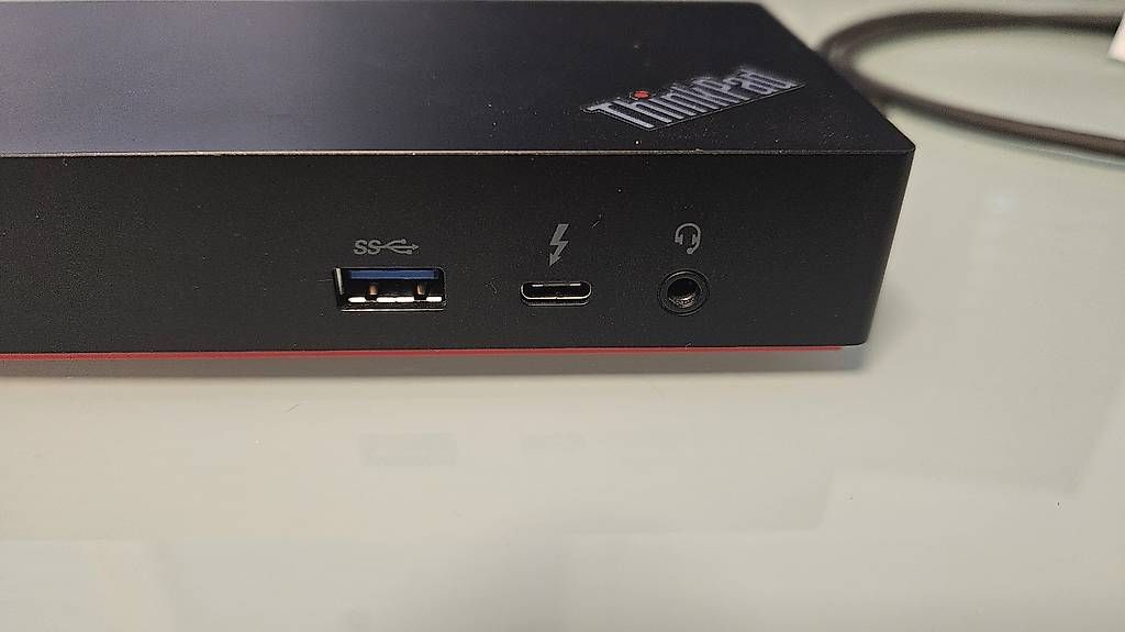 Lenovo Docking station: Lenovo ThinkPad Thunderbolt 3 Dock Gen 2 135W – Usato da Schinznach Dorf venduto da Hombi