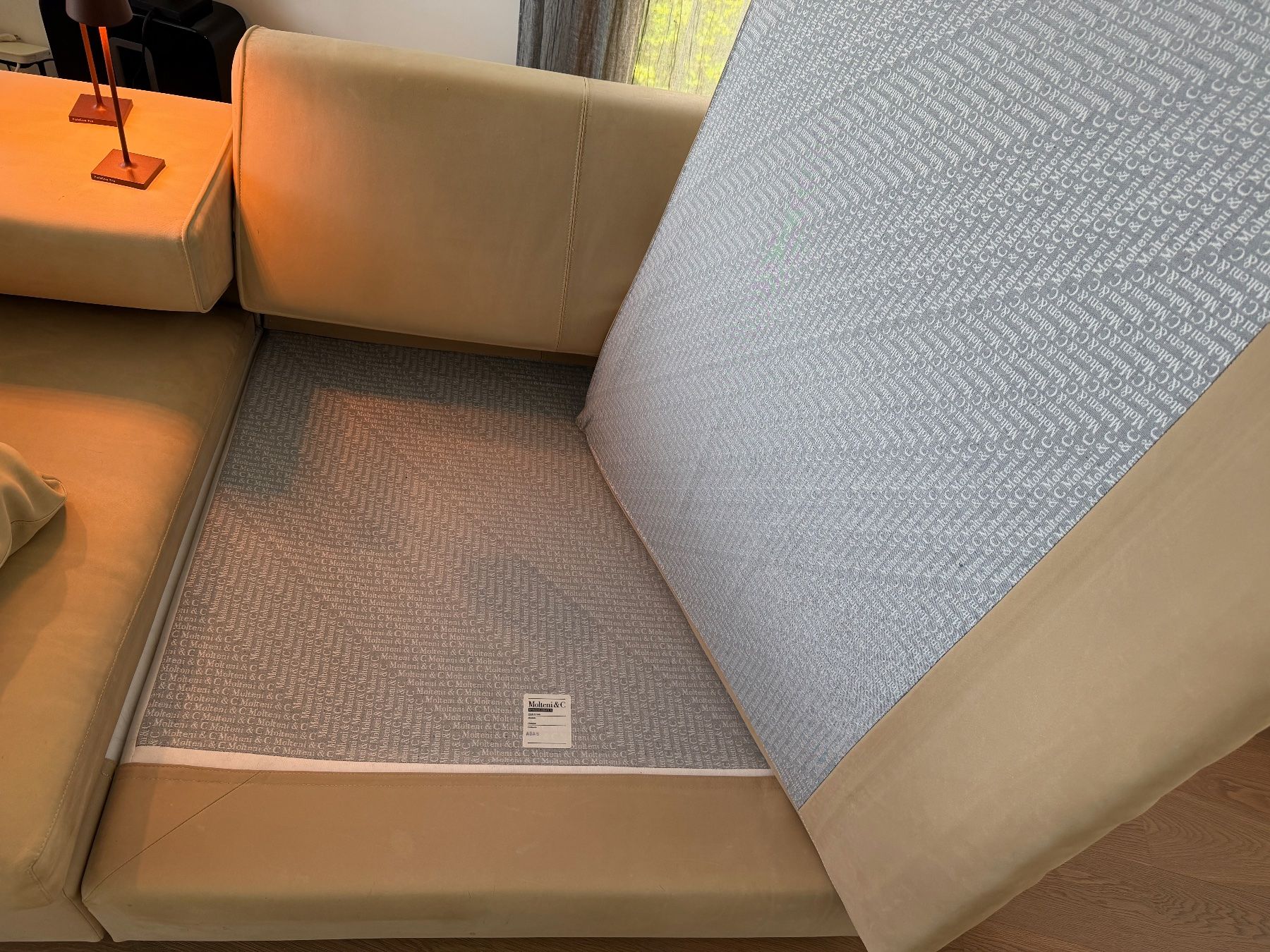 Molteni Sofas: Echtledersofa Nubuk – Gebraucht aus Kirchdorf AG von Peterhuesler 2