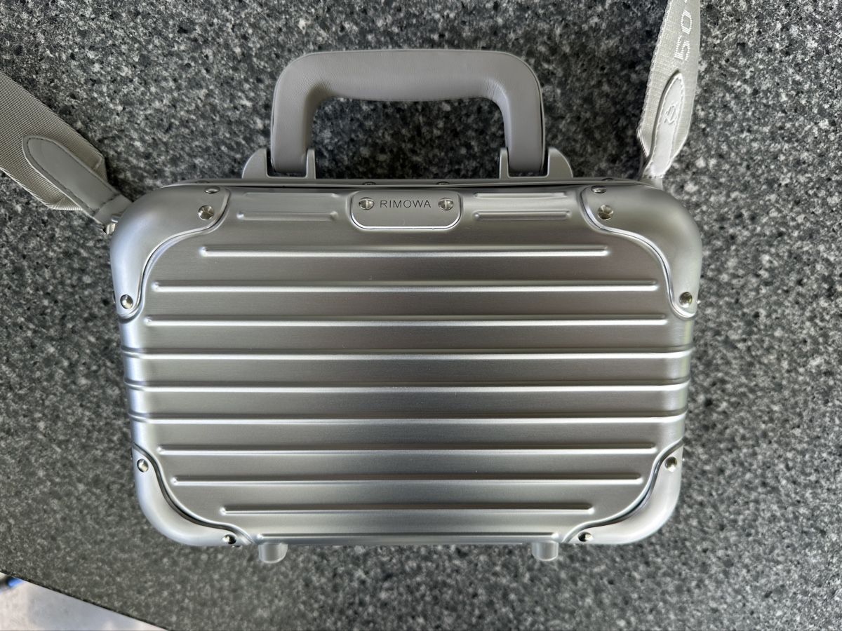 Borse: Rimowa Umhängetasche 19 – Usato da St. Gallen venduto da Alpenfuerst 1