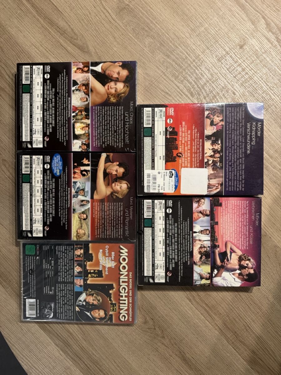 Tutti i DVDs: Moonlighting Komplette Serie+Film Neu&Ovp – Nuovo e nell'imballaggio originale da Hagendorn venduto da masterchieff 1