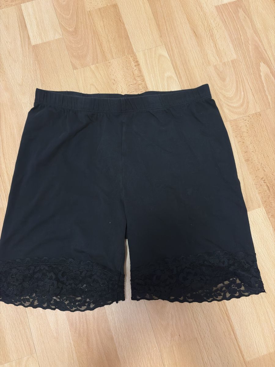 Lotti di vestiti: 4 Hosen Grösse M – Usato da Altstätten SG venduto da sch_t2sm 1