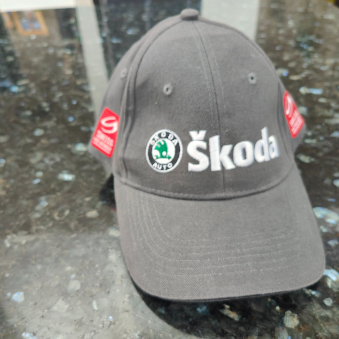 Autres vêtements & accessoires: Cap – Neuf (Voir description) à Zürich par rolfxyz