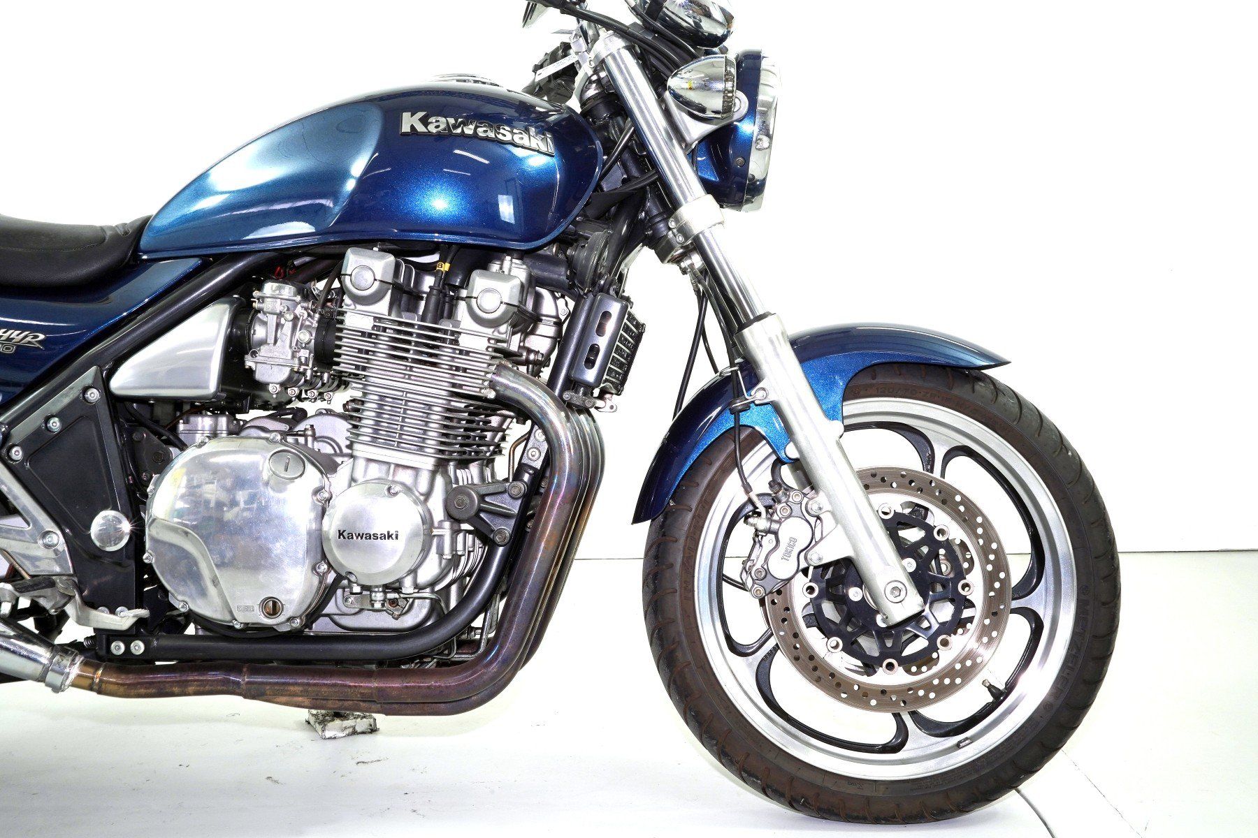 Kawasaki Strada: Kawasaki Zephyr 1100 – Usato da Winterthur venduto da MCW 5