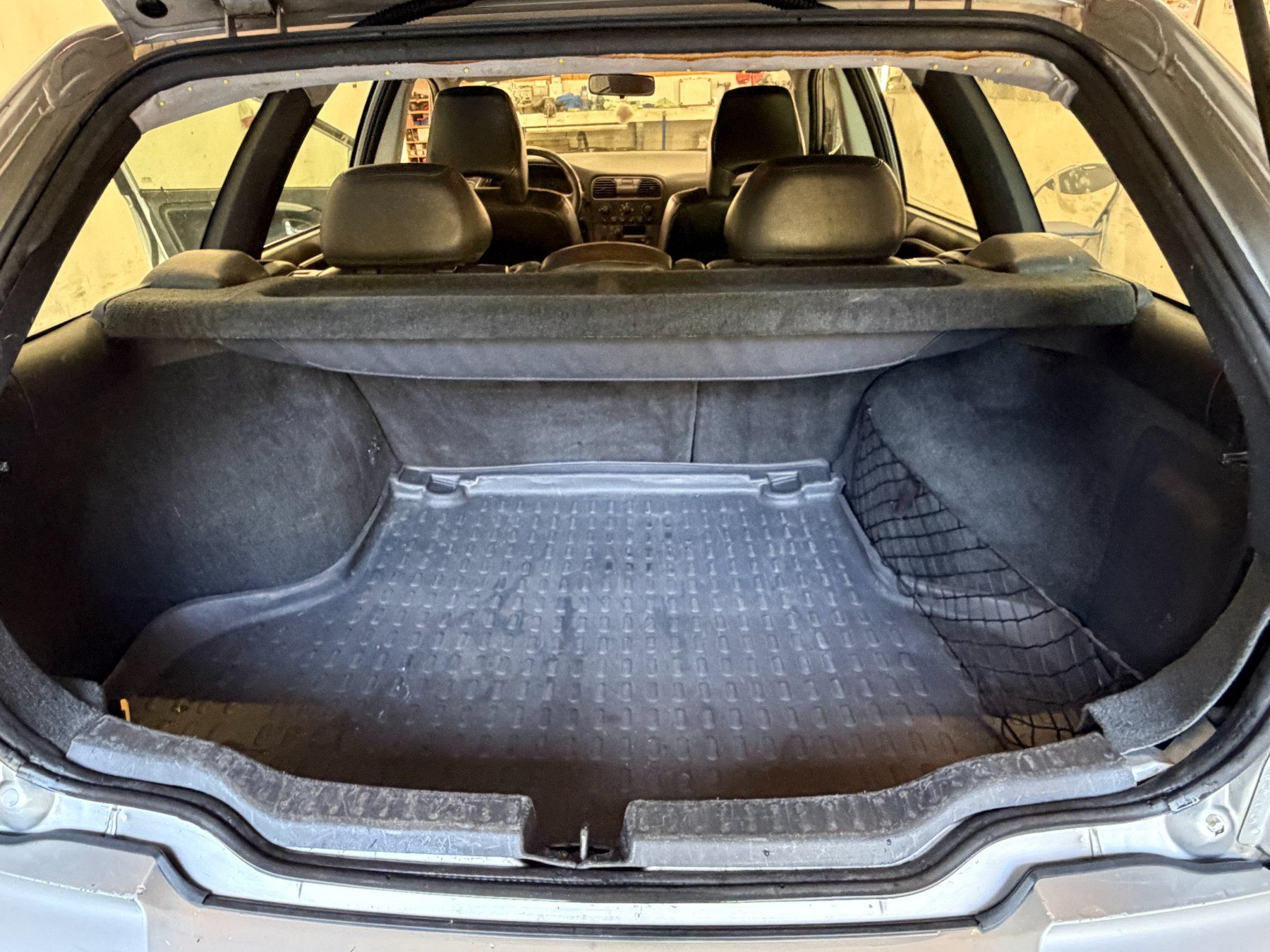 Volvo Autos: VOLVO V40 2.0 T Automat – Gebraucht aus Adelboden von Tonner 8