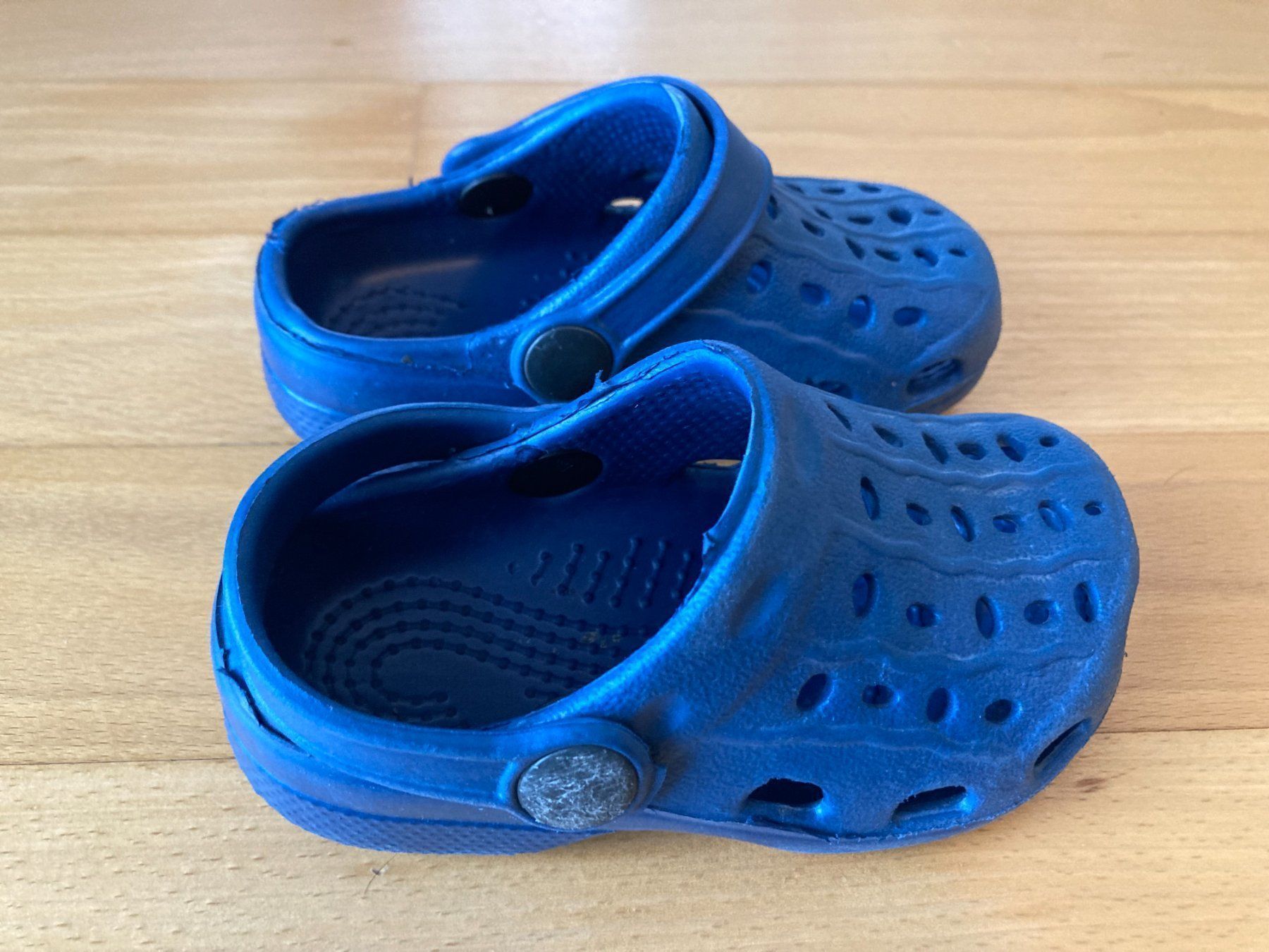 Scarpe da uomo: Clogs blau – Usato da Muttenz venduto da Juvenile33 1