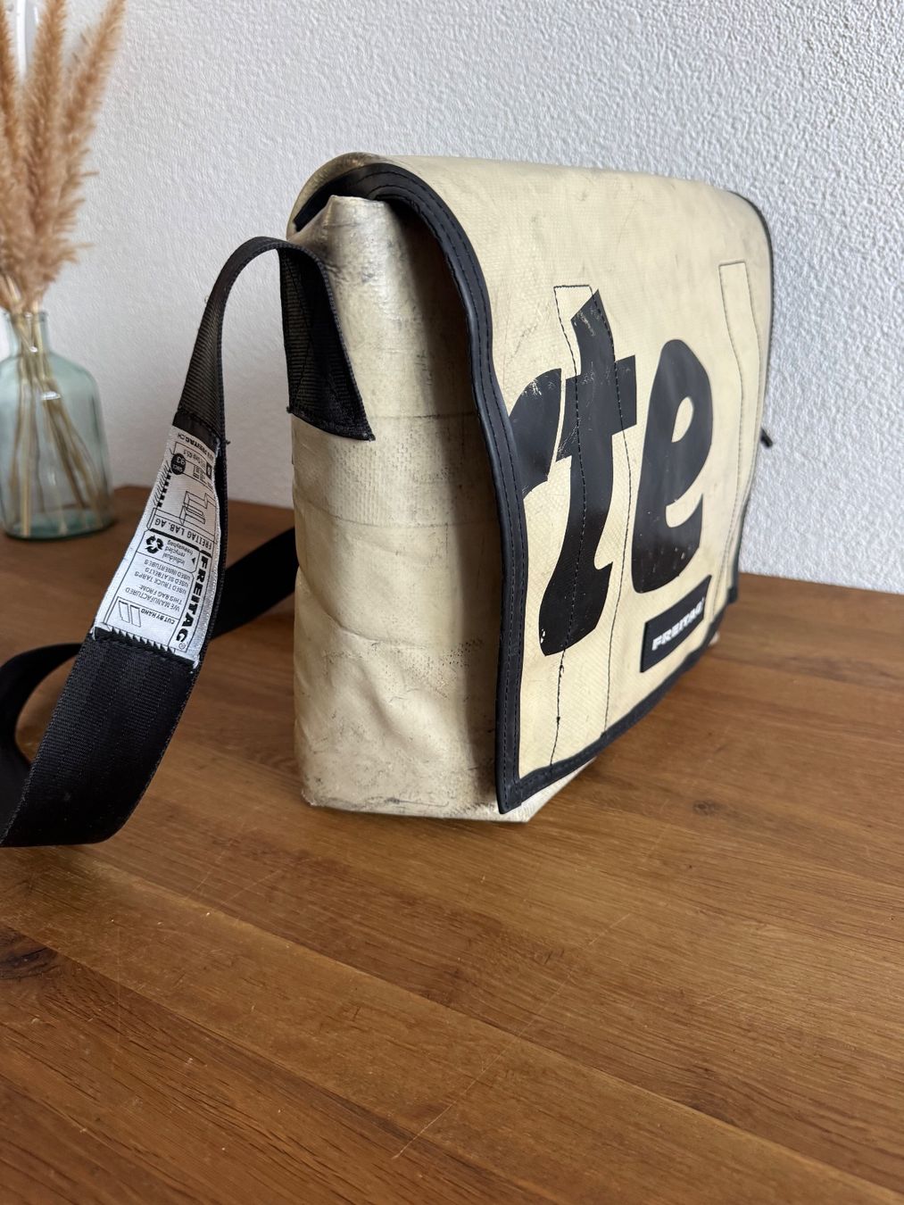 Freitag Taschen: Freitag Tasche Dexter F14 – Gebraucht aus Frauenfeld von lind11 1