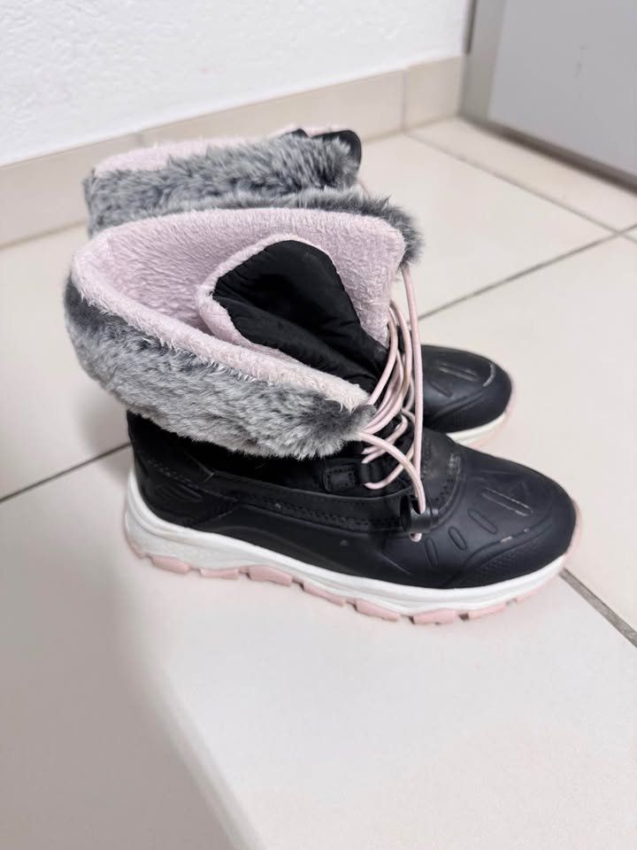 Scarpe per ragazze: Botte de neige 33 – Usato da Corminboeuf venduto da Swiss_Vendre
