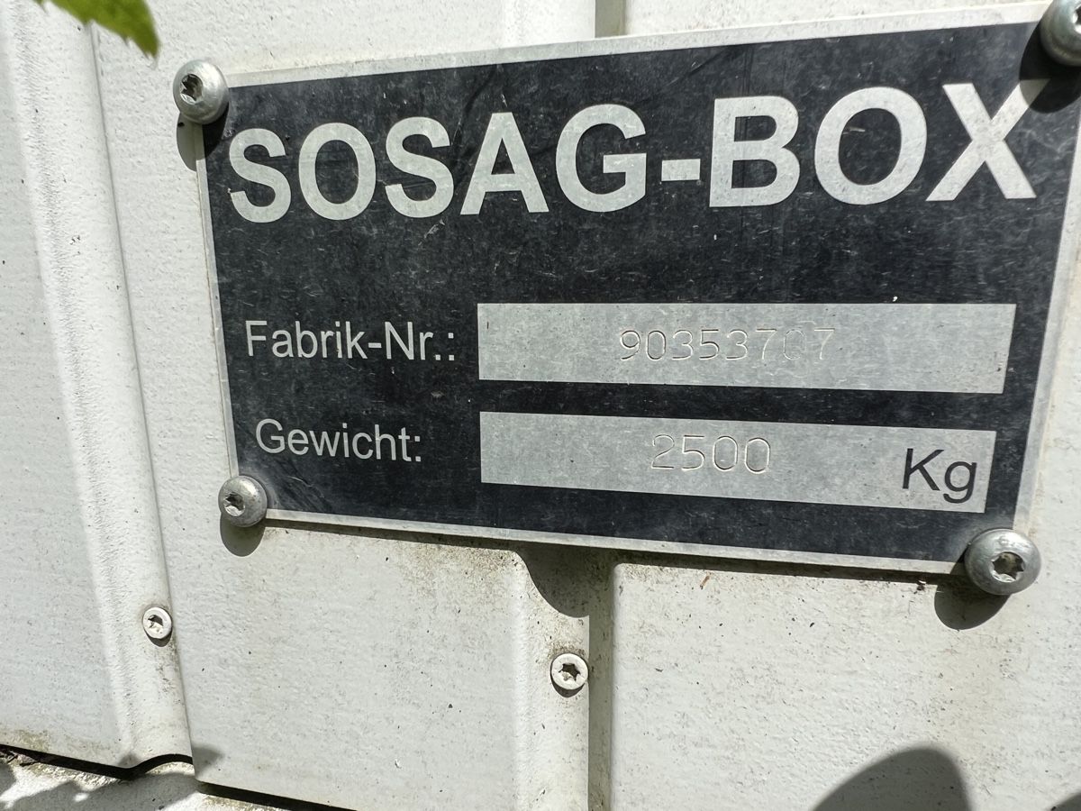 Contenitori edile: Wohn / Bürocontainer 6m x 2.43m x 2.68m – Usato da Hundwil venduto da panzermech 9