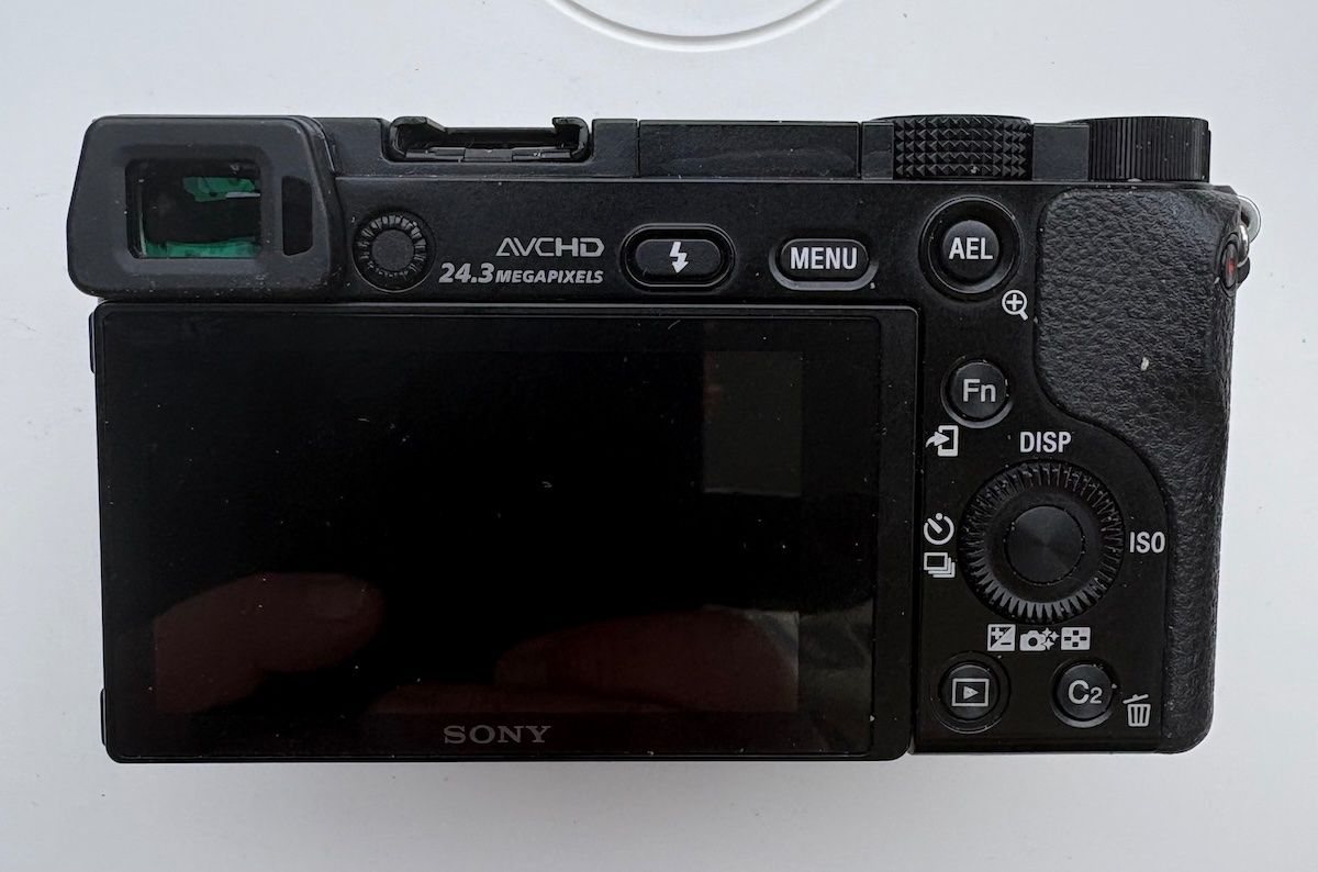 Sony Appareil photo: Sony a 6000 mit Kit Objektiv – D'occasion à Zürich par renme 1