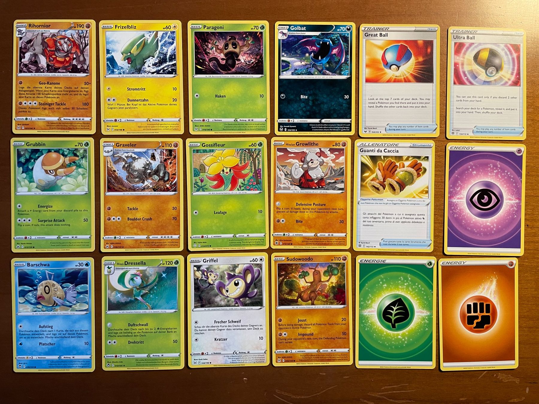 Pokémon Carte collezionabili: Pokemon Karten Set (Versand gratis) – Nuovo (secondo la descrizione) da Chur venduto da Angerson