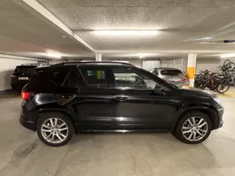SUV Seat Ateca schwarz gebraucht in gutem Zustand