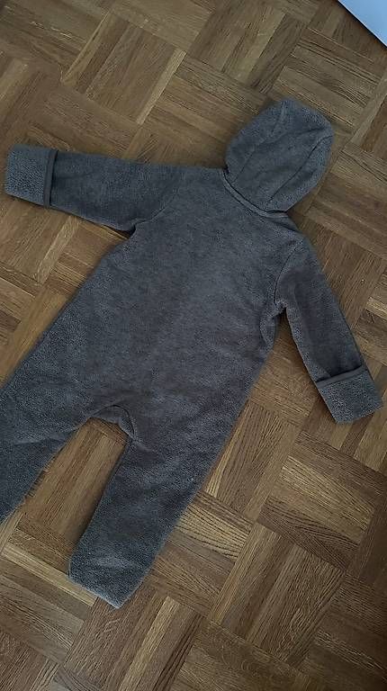 Pagliaccetti: FLEECE-OVERALL MIT KAPUZE Gr.74 – Usato da Dierikon venduto da san_9tc9 2