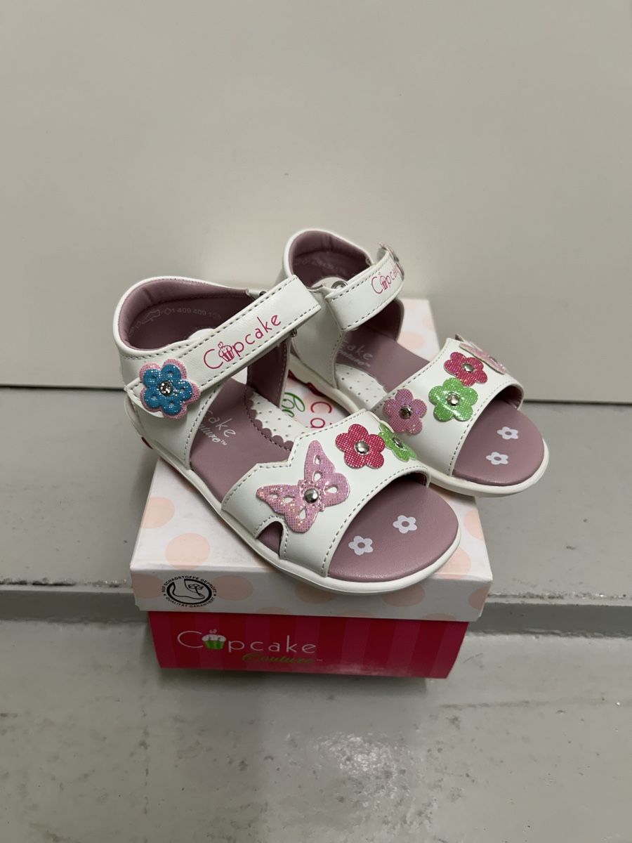 Scarpe per ragazze: Cupcake Sandalen, Gr. 23 neu – Nuovo e nell'imballaggio originale da Rümlang venduto da Jennyanna