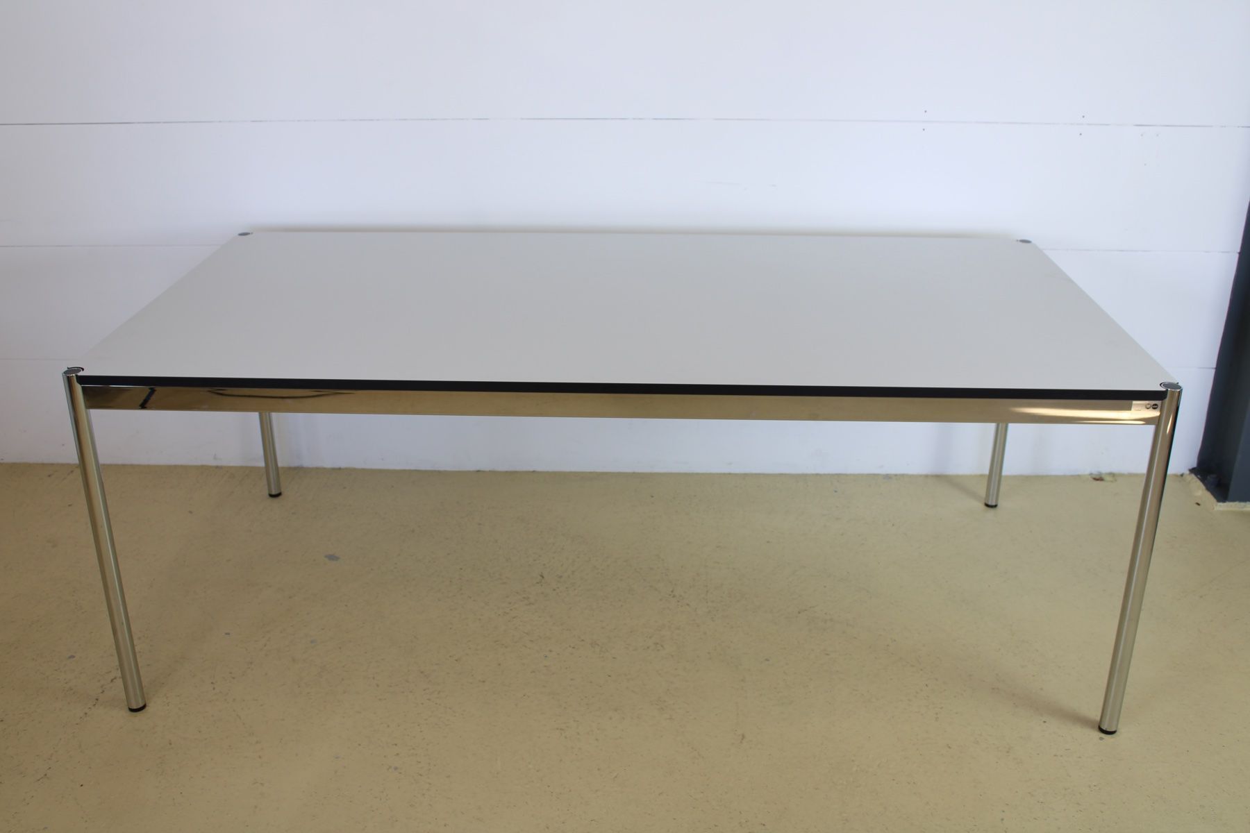 USM Tavoli: USM Tische /175 x 1m – Usato da Meinisberg venduto da atelier_TILIJA 2