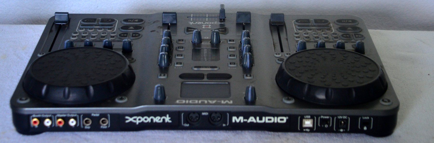 M-Audio Console di mixaggio: M-Audio Torq Xponent Mixer / Table de mixage – Usato da Collonges venduto da arashee 7
