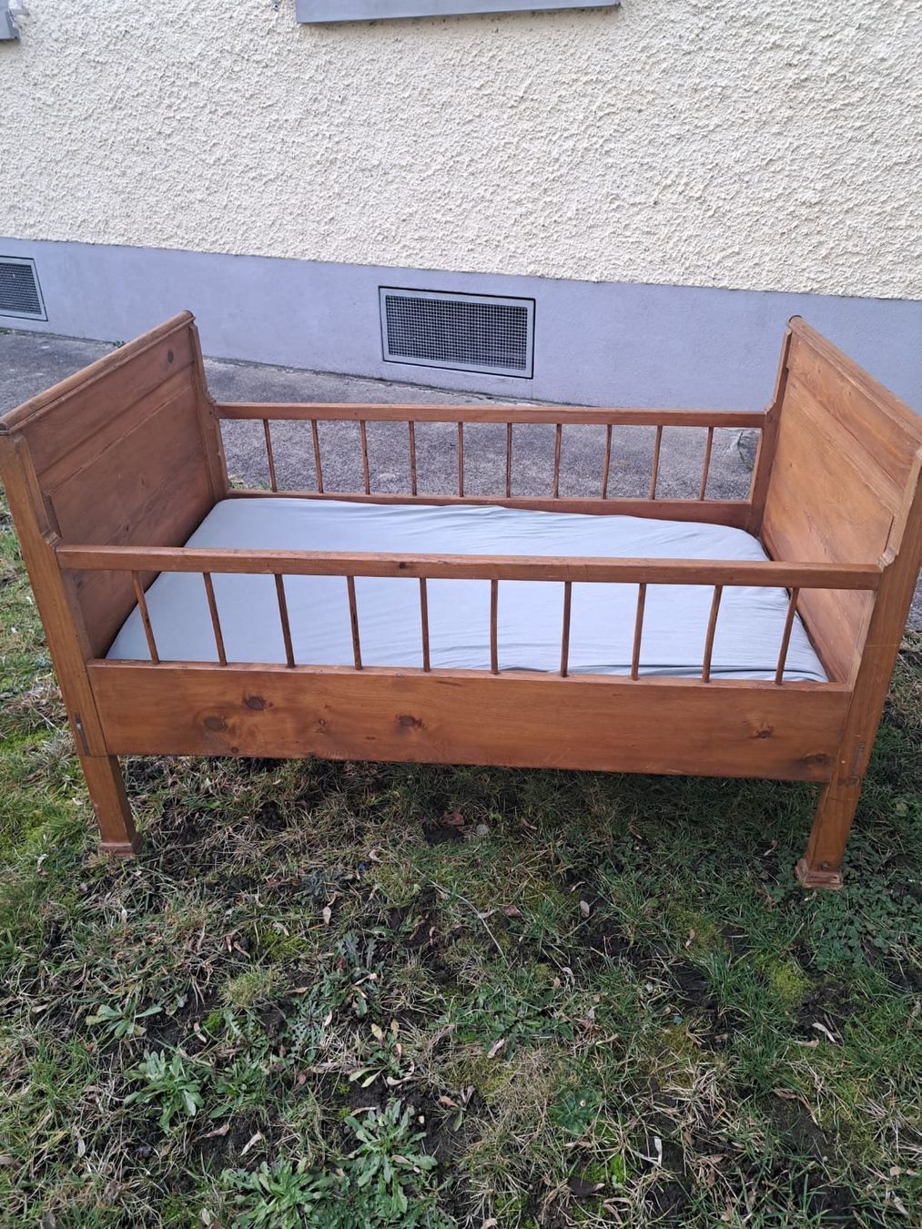 Culle: Schönes altes Babybett – Usato da Winterthur venduto da ale_kzd8