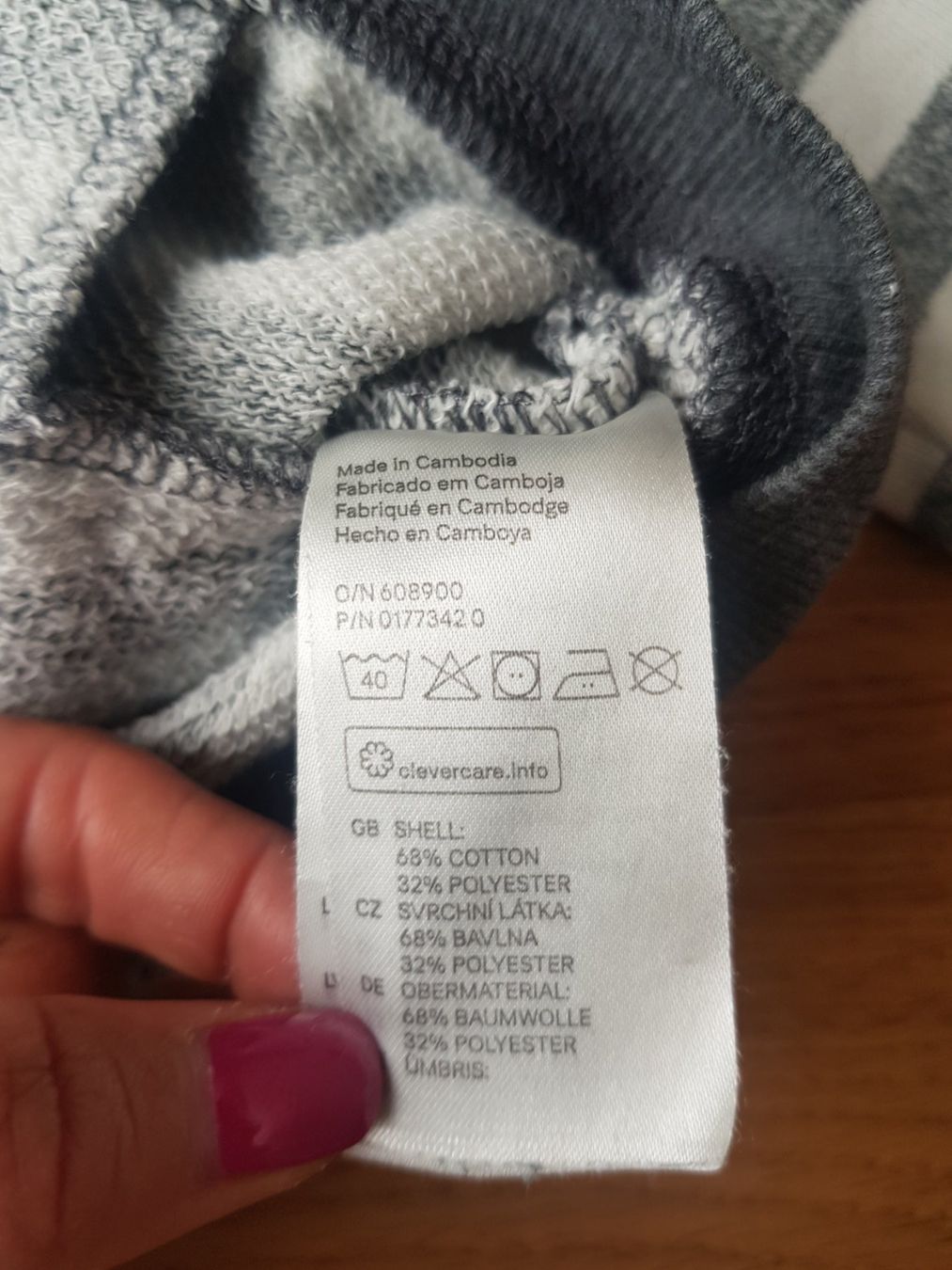 H&M Maglioni & Felpe: Babypullover grau/weiss Grösse 80 – Usato da Eschenbach SG venduto da SanFranciscoCalifornia 1