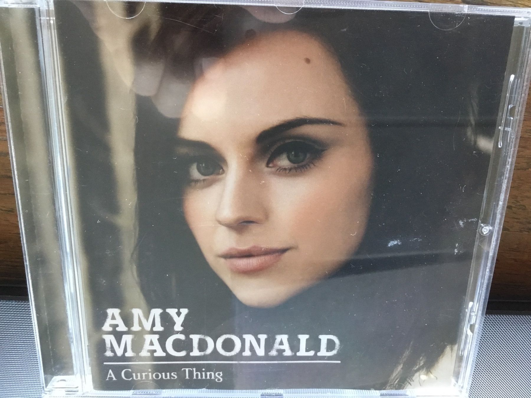 CD: Amy Macdonald - A Curious Thing CD  o – Usato da Thierachern venduto da sweden08