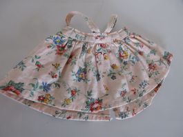 Süsse Puppenschürze rosa geblümt, 13 cm, Vintage