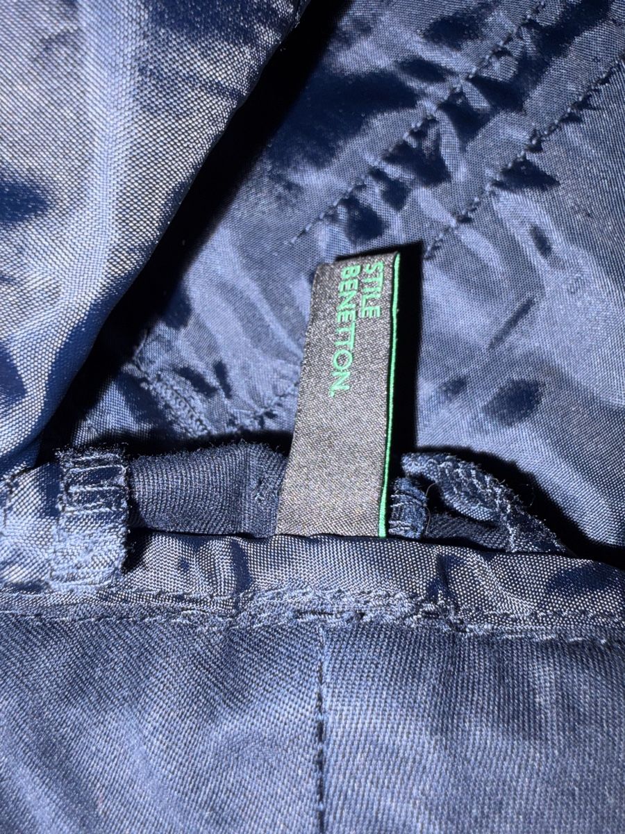 Lotti di vestiti: 5 Langhose/ 1 kurze Hose – Usato da Minusio venduto da Chantiba 1