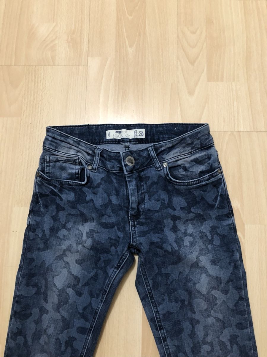 Jeans: Coole Jeans Size.28 – Nuovo (secondo la descrizione) da Chur venduto da vicky7 1