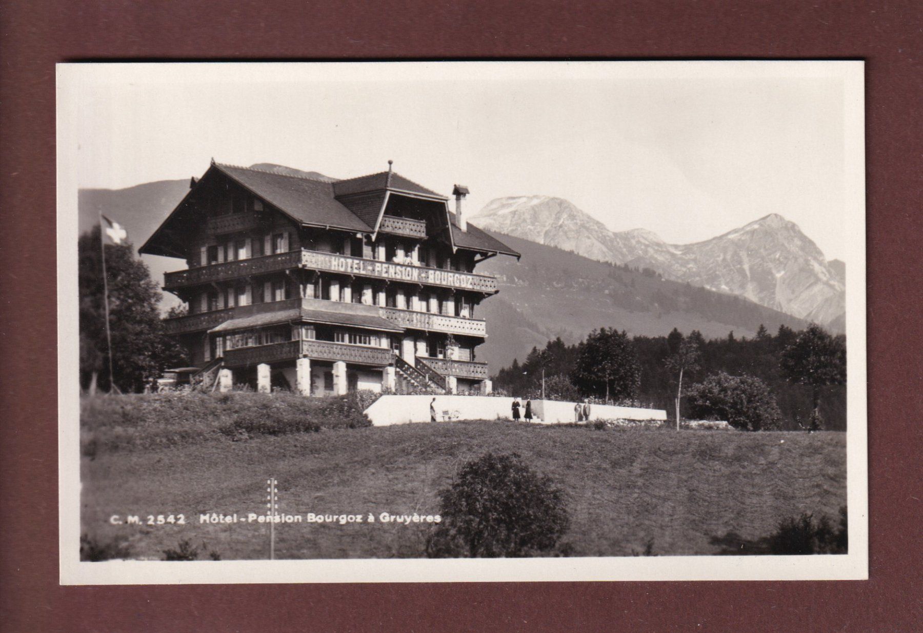 Cartoline postali: GRUYERES - Hôtel Pension Bourgoz – Usato da Pully venduto da nicecards