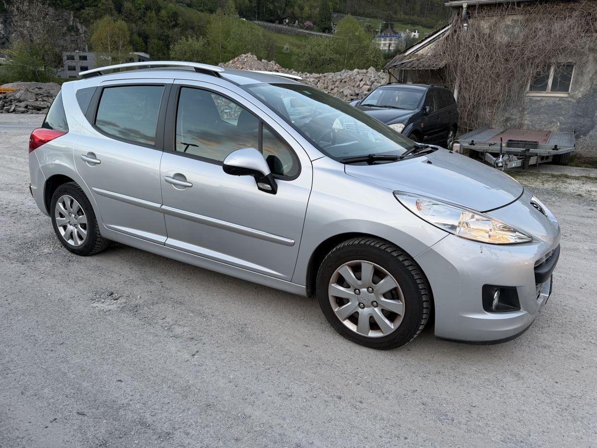 Peugeot Automobili: Peugeot 207SW 1.4 VTi 2013 B5b – Usato da Mollis venduto da BSL10 2