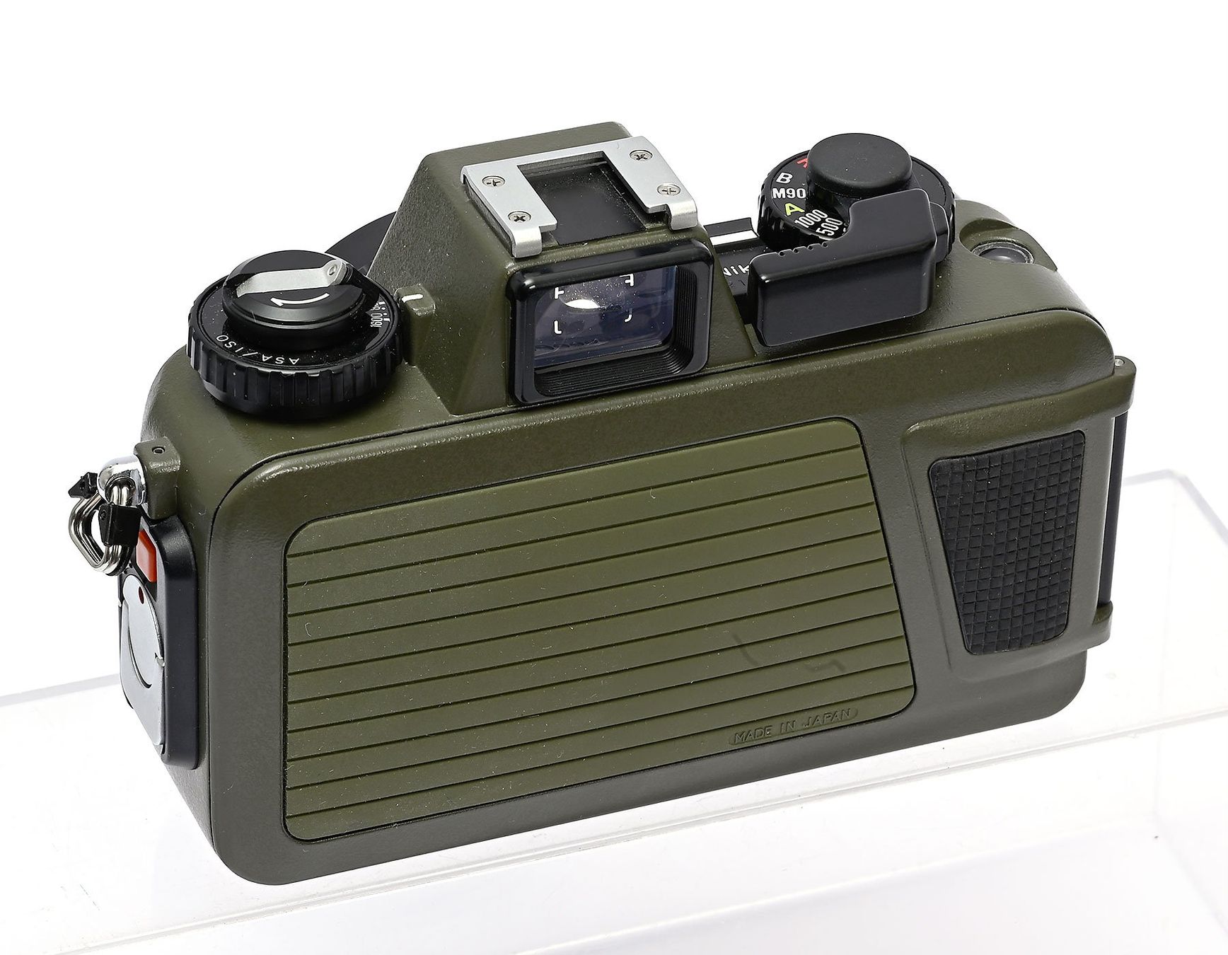 Nikon Fotocamera: NIKON NIKONOS-V, 2 Objektive + Zubehör – Usato da Bubendorf venduto da zimmers_creativteam 2