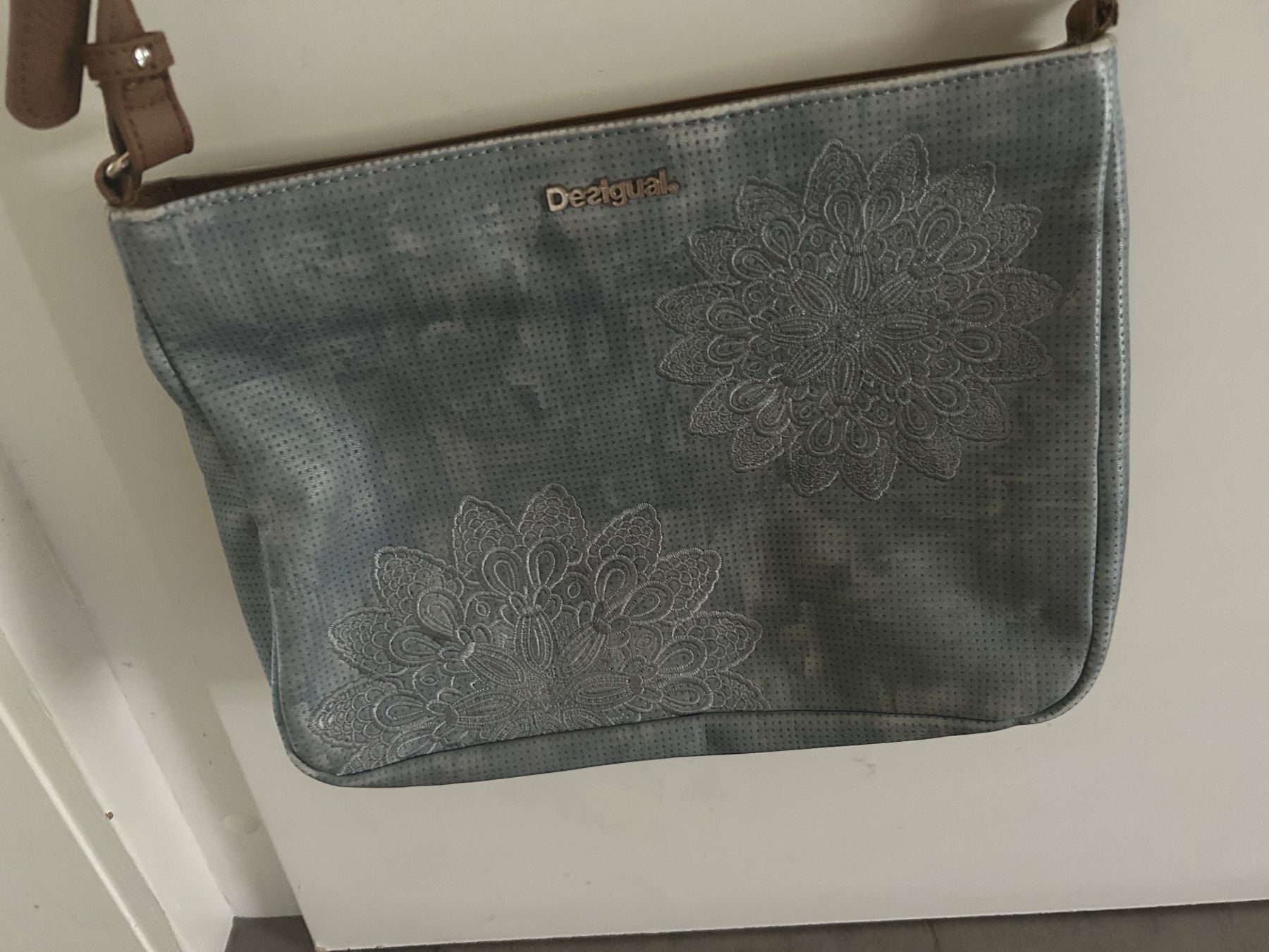 Desigual Taschen für Damen: Handtasche von Desigual Umhängetasche – Gebraucht aus Allschwil von meeresperle 2