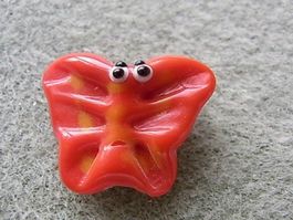 2 Glas Schmetterlinge 15mm, rot