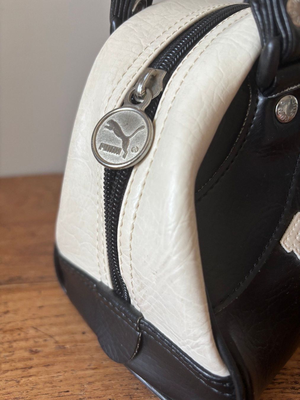 Puma Taschen für Damen: Sac à main PUMA noir et blanc petit format – Neu (gemäss Beschreibung) aus Grancy von ros_p5tq 2