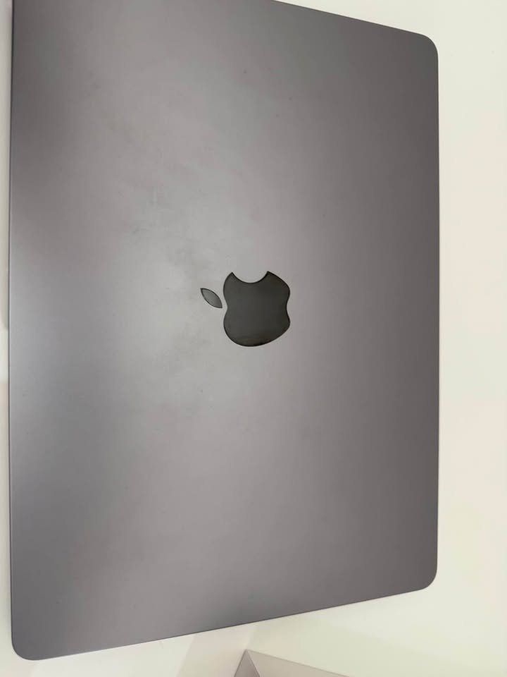 Apple Portables: Macbook Air M2 – D'occasion à Hägglingen par MR.BG 1