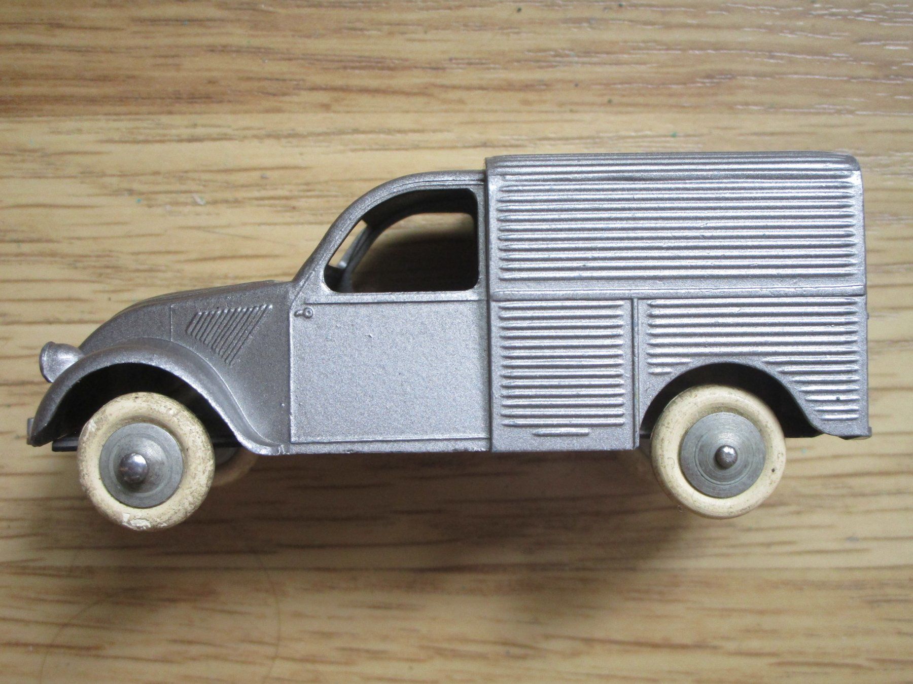Citroën Modellini d'auto: Modellauto  MINIATURE JRD  2 CV CITROEN – Usato da Heimberg venduto da Lupo57 2