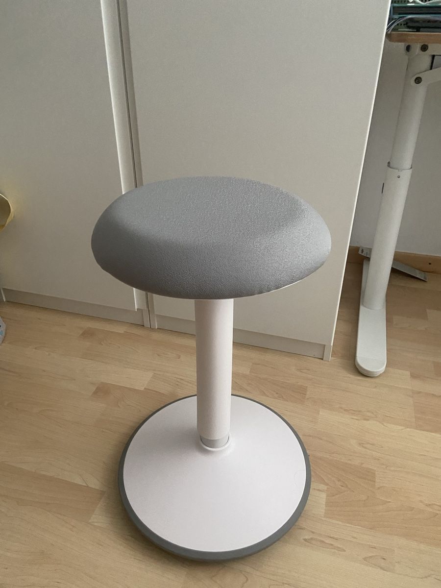 Sgabelli: Ergonomischer Wackel-Bürohocker – Nuovo (secondo la descrizione) da Cham venduto da sabami