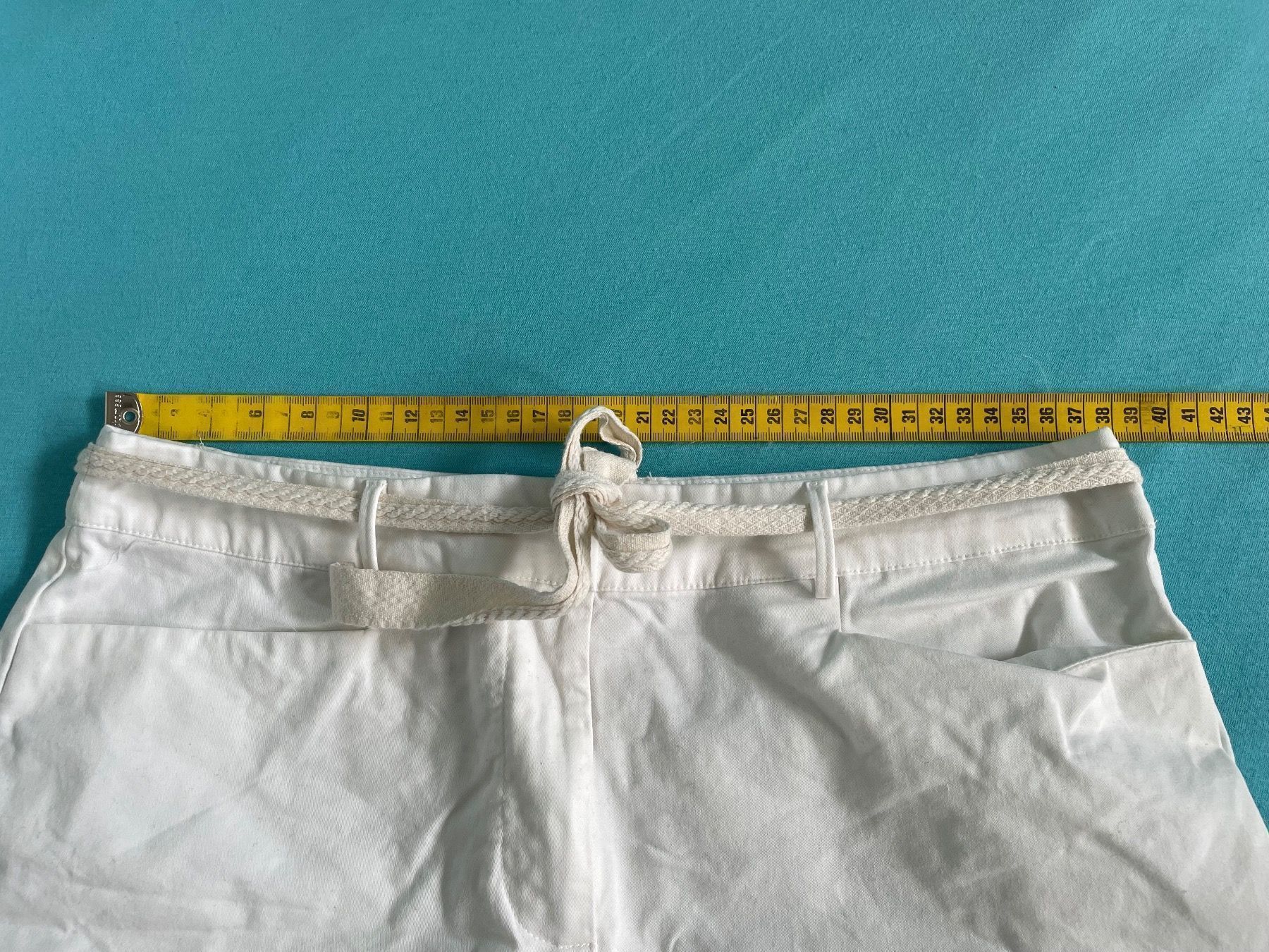 Mango Pantaloni: Mango Shorts 3Stk. – Usato da Basel venduto da Robyn20 5