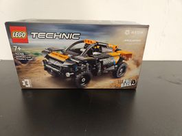 Neu - Lego Technic - 42166- Neom McLaren(Verp. Beschädigt)