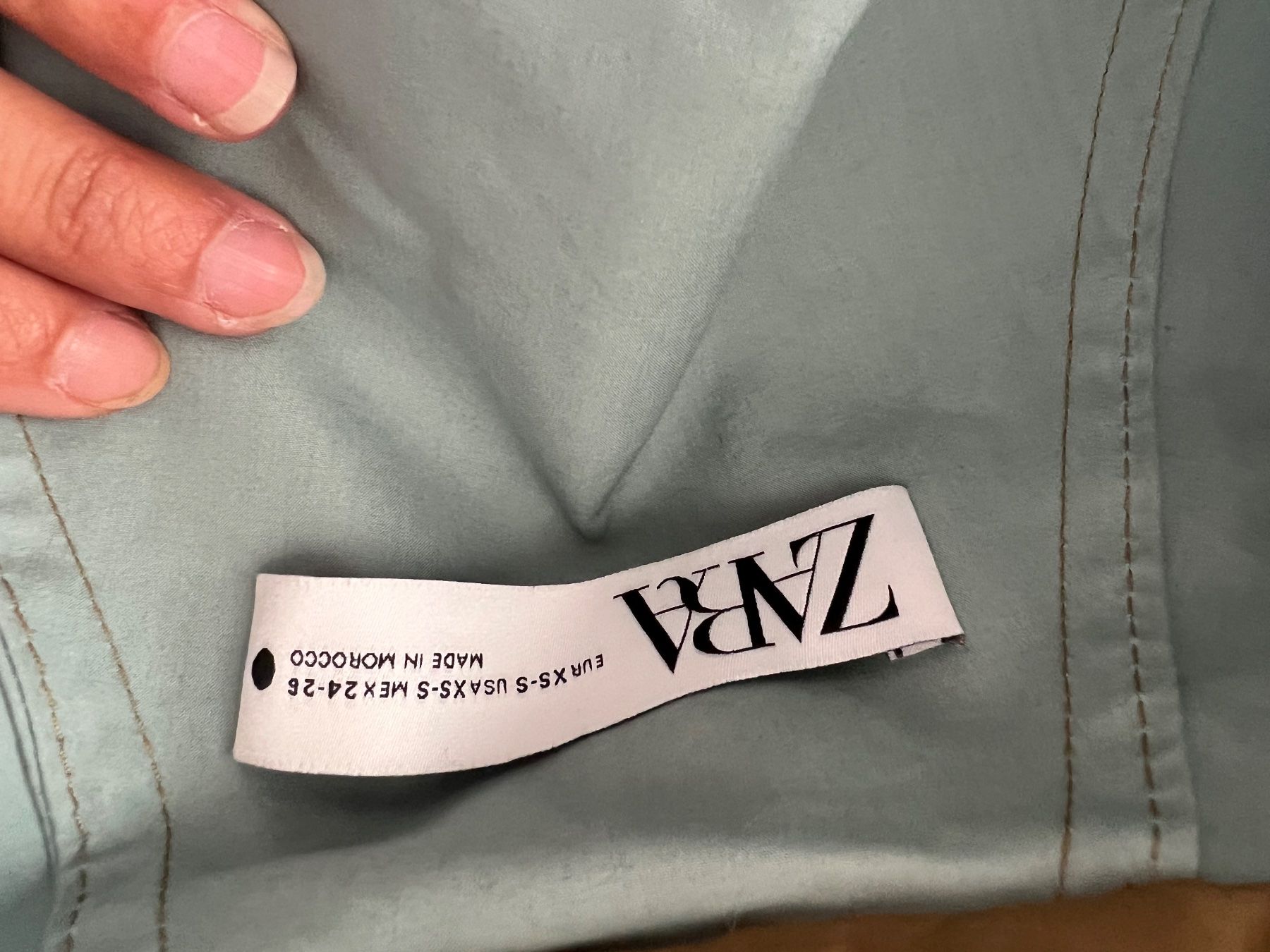 Zara Mäntel: Zara wasserabweisender Regenmantel – Gebraucht aus Biel/Bienne von Jobu03 3