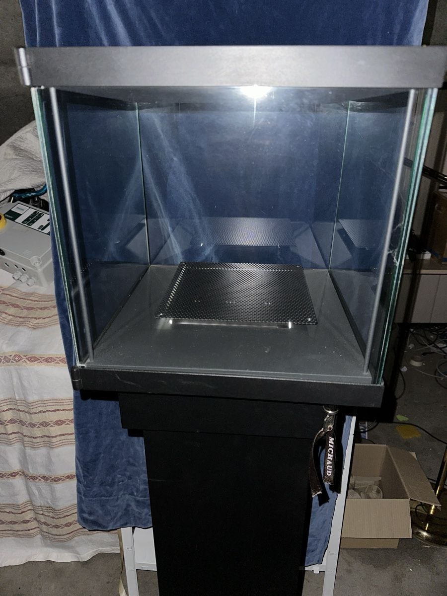 Vetrine: Vitrine sur pied avec éclairage LED intégré – Usato da Lausanne venduto da artnouveau04 8